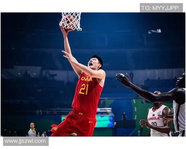 中国男篮战胜菲律宾豪取胜利创造历史最佳战绩载入辉煌时刻