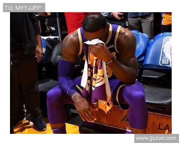 球星比赛中遭遇种族歧视事件赛后公开发声引发足坛强烈震动